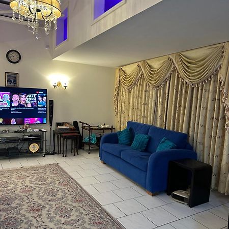 Amazing Gantshill Studio Annexe & Free Parking Redbridge Exterior foto